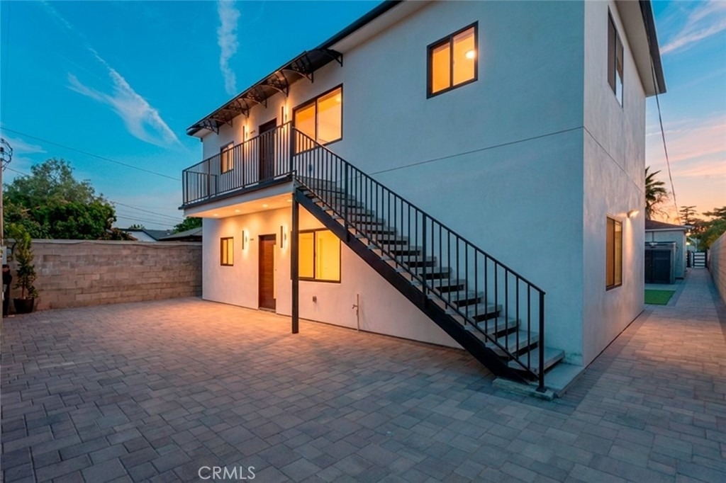 11112 1/2 Emelita Street - Photo 1