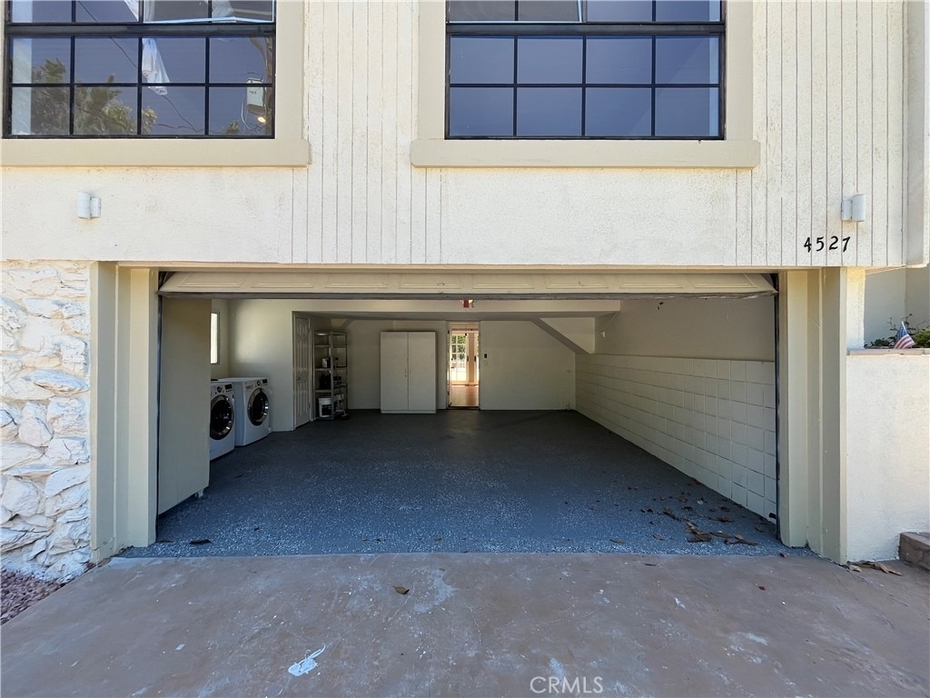 4527 Stark - Photo 40