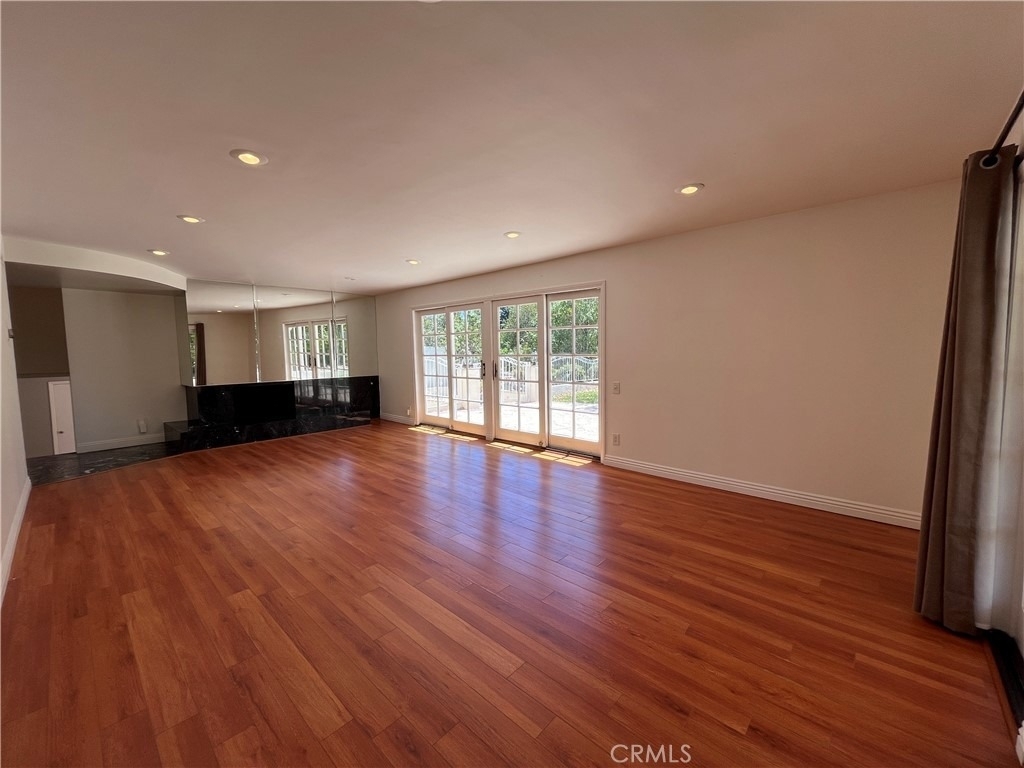 4527 Stark - Photo 9