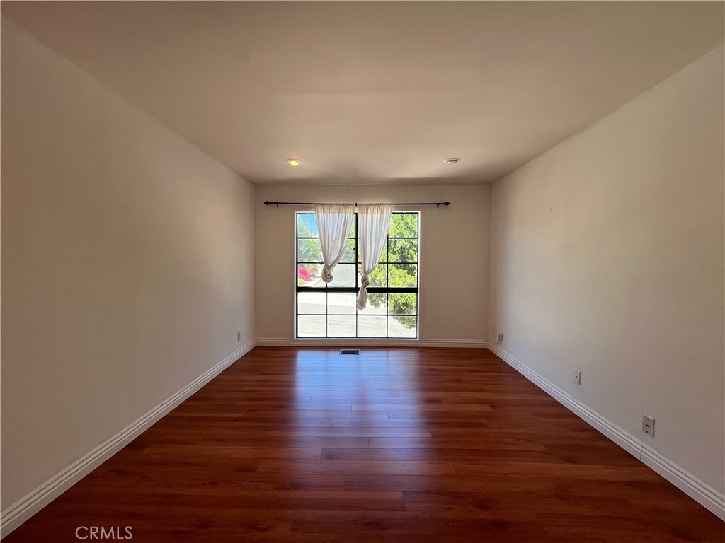 4527 Stark - Photo 22