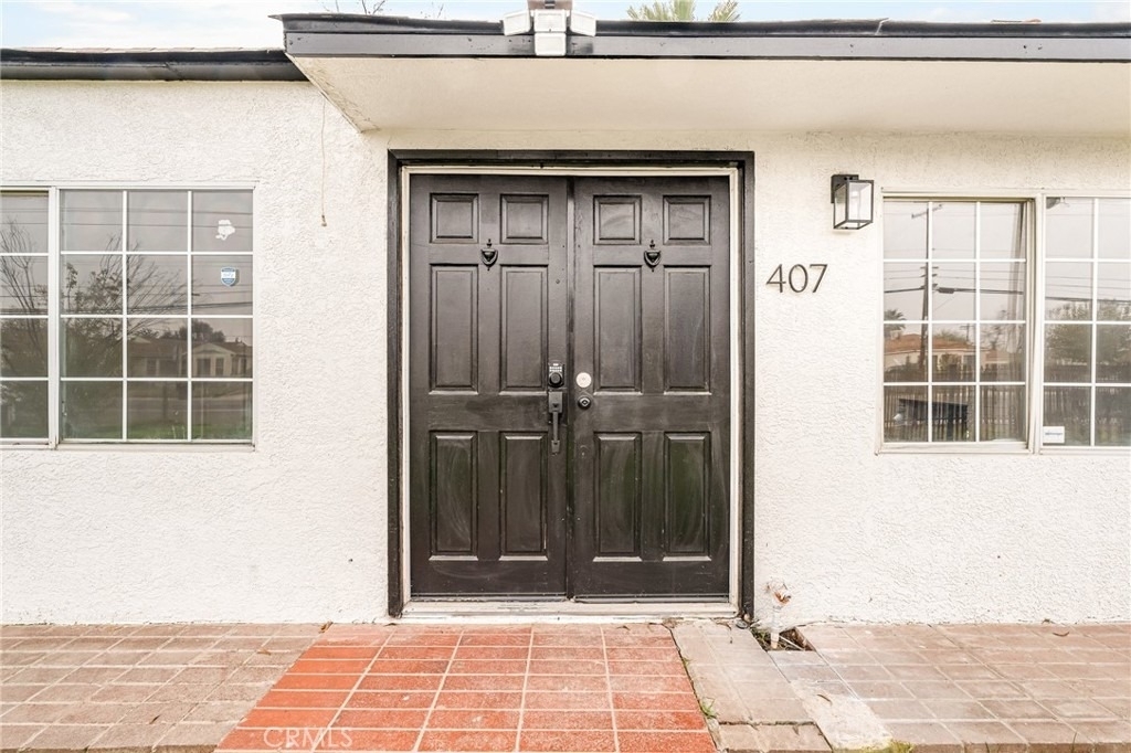 407 4th - Photo 3