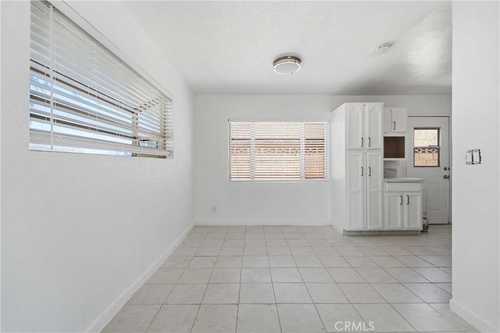 44338 23rd Street W - Photo 4