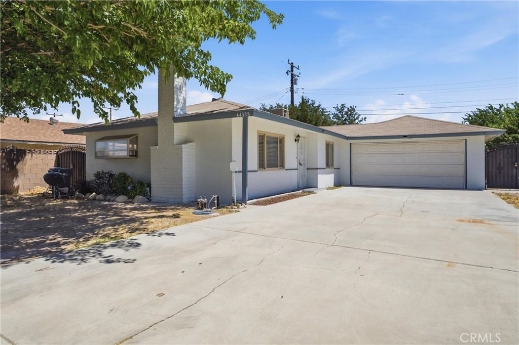 44338 23rd Street W - Photo 0