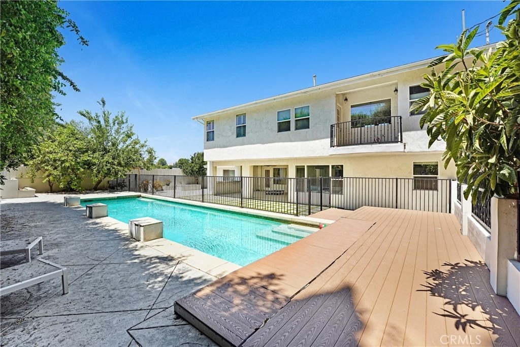22450 Collins - Photo 68