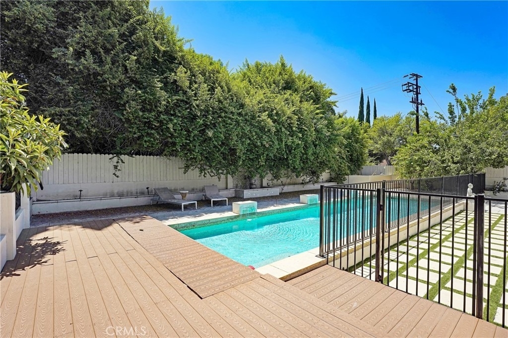 22450 Collins - Photo 71