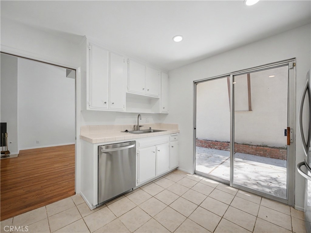 10424 Oletha - Photo 24