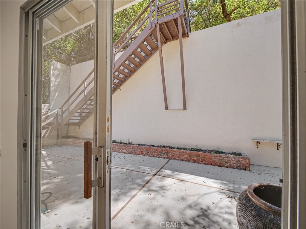 10424 Oletha - Photo 30