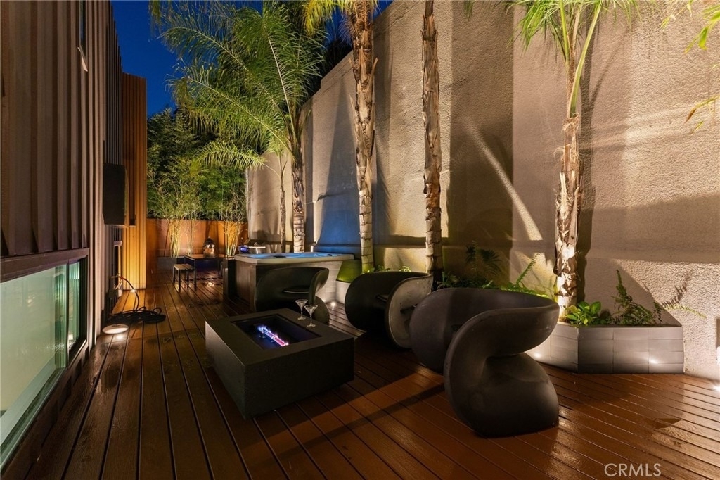 3601 Dixie Canyon Place - Photo 18
