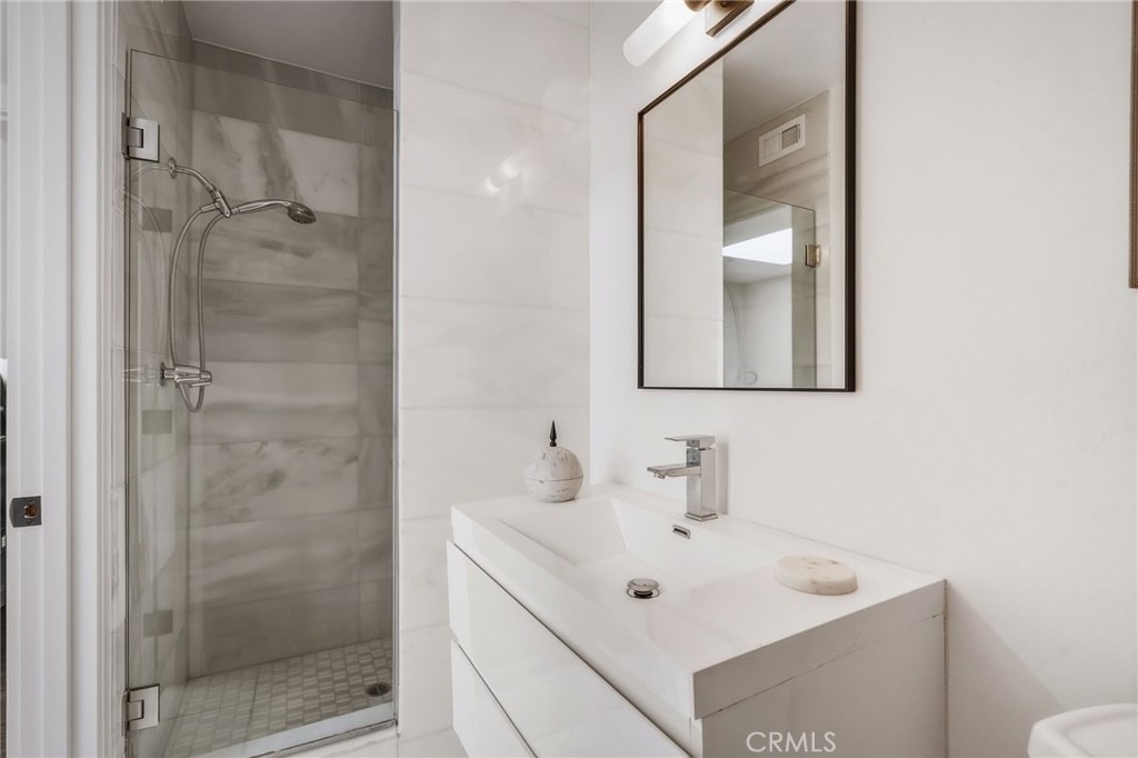 3601 Dixie Canyon Place - Photo 39