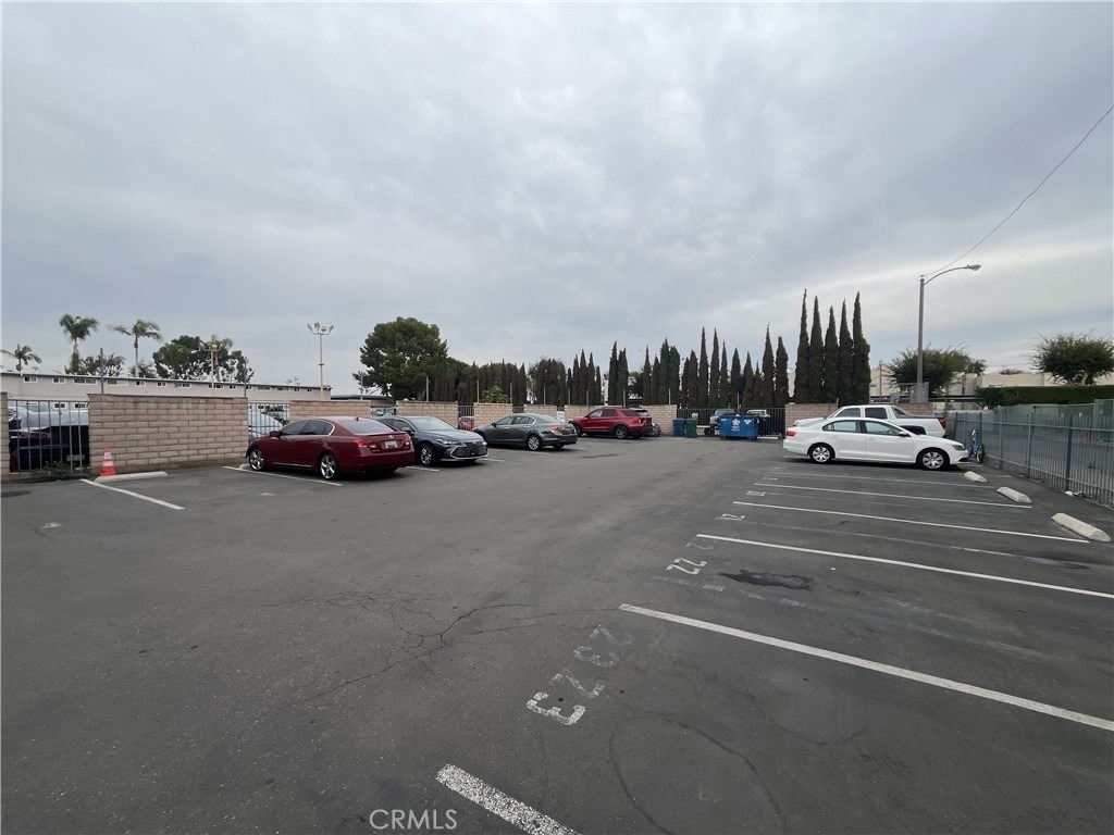 12926 Doty Avenue - Photo 10