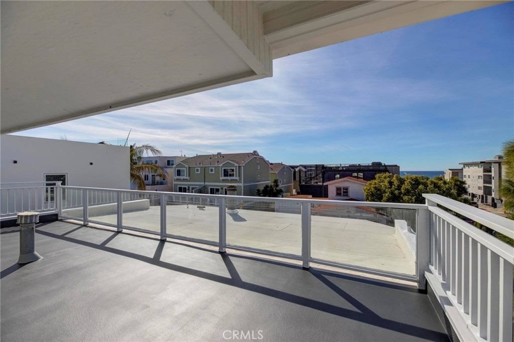 1090 Loma Drive - Photo 10