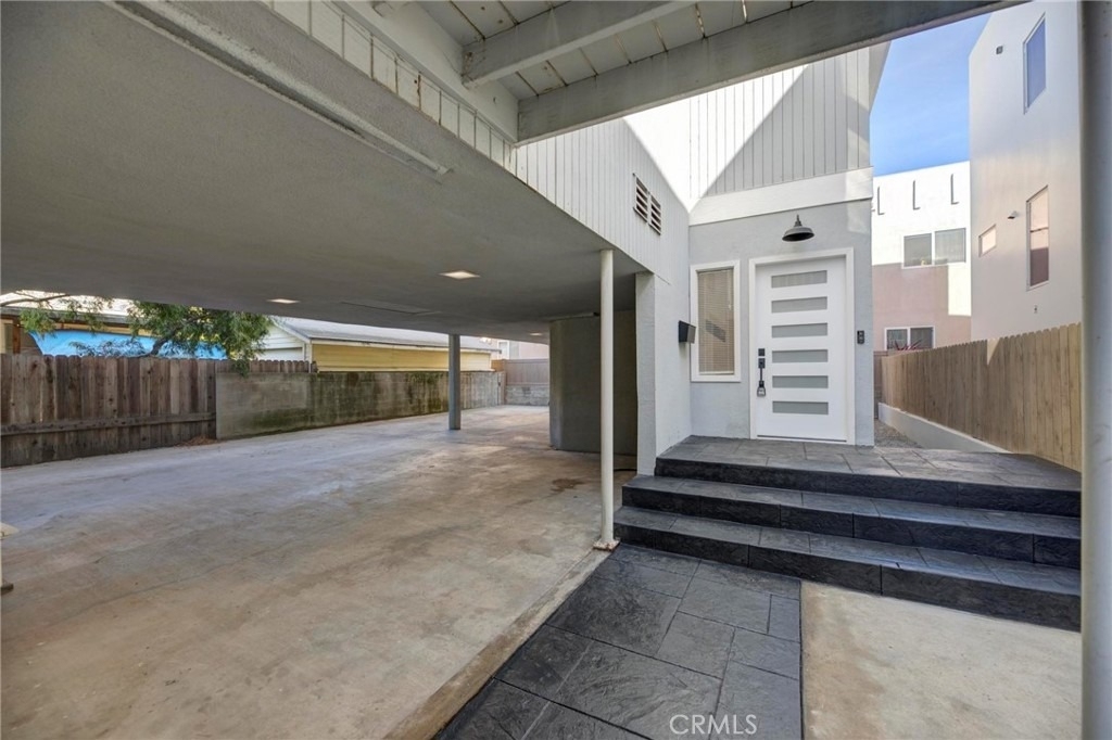 1090 Loma Drive - Photo 29