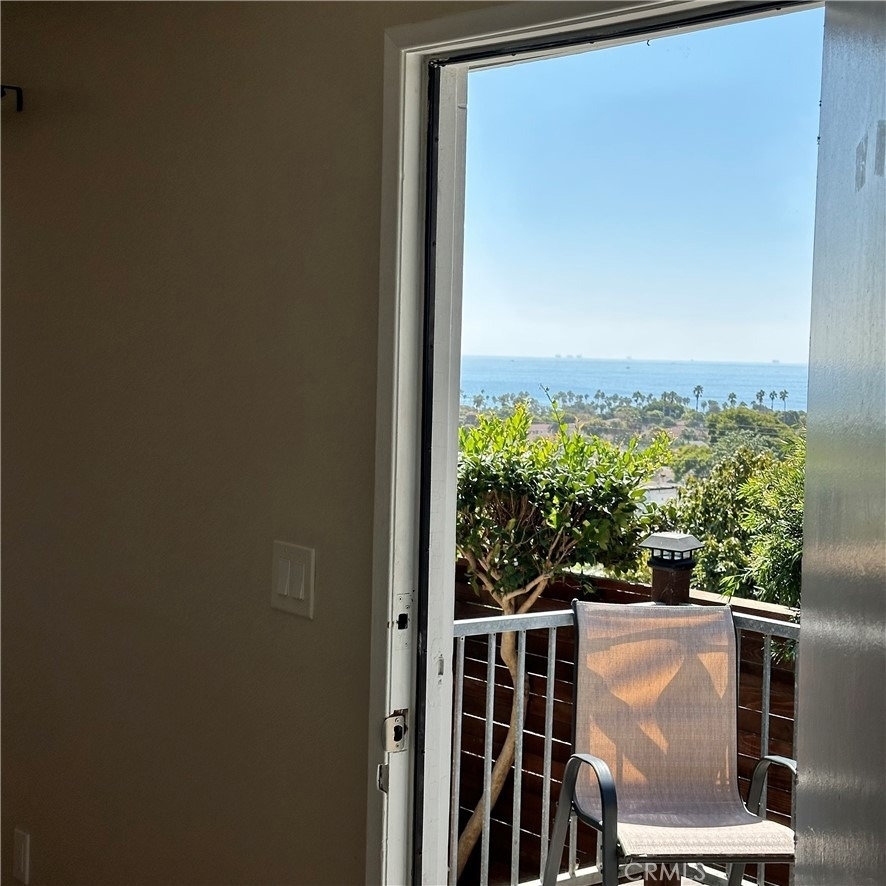 704 W 30th Street - Photo 2