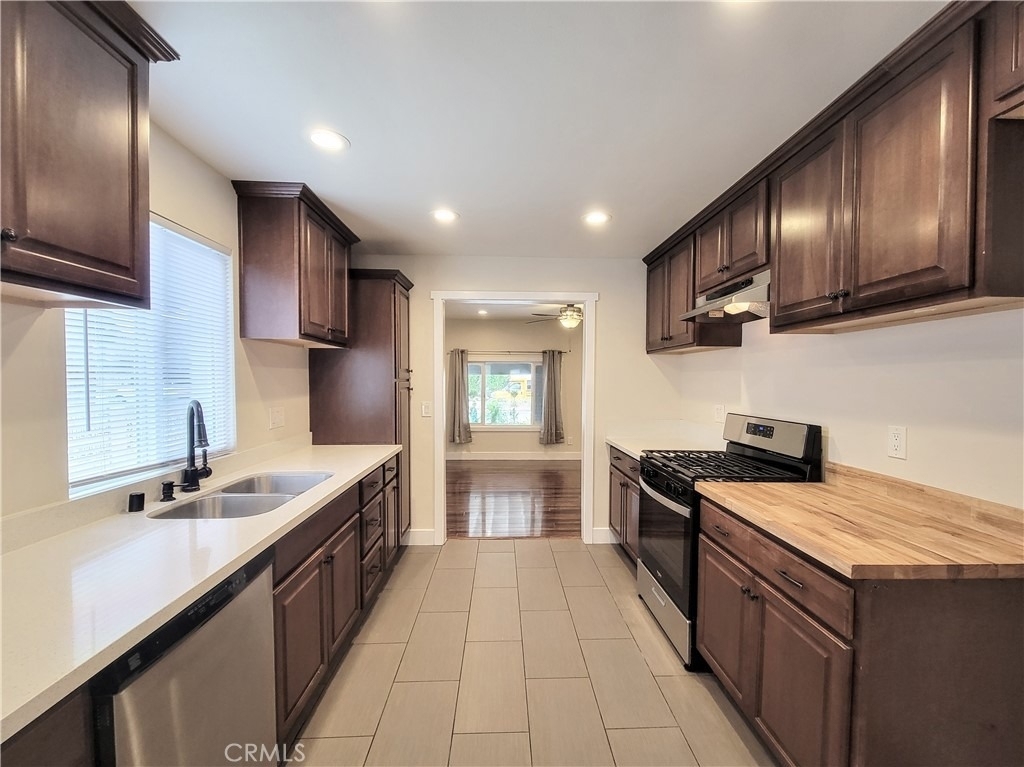 8429 Somerset Blvd. - Photo 6