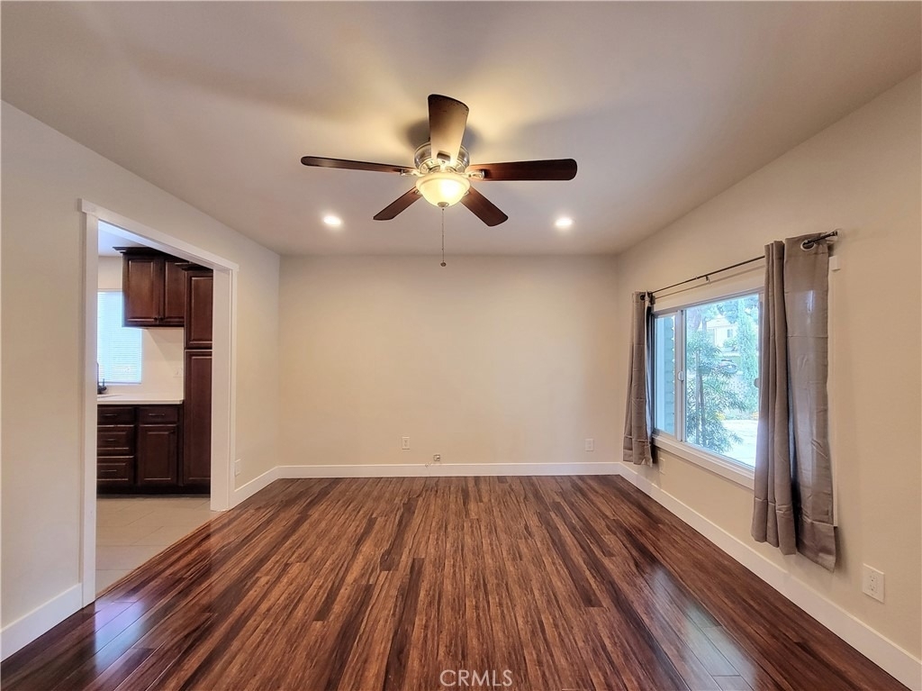 8429 Somerset Blvd. - Photo 2