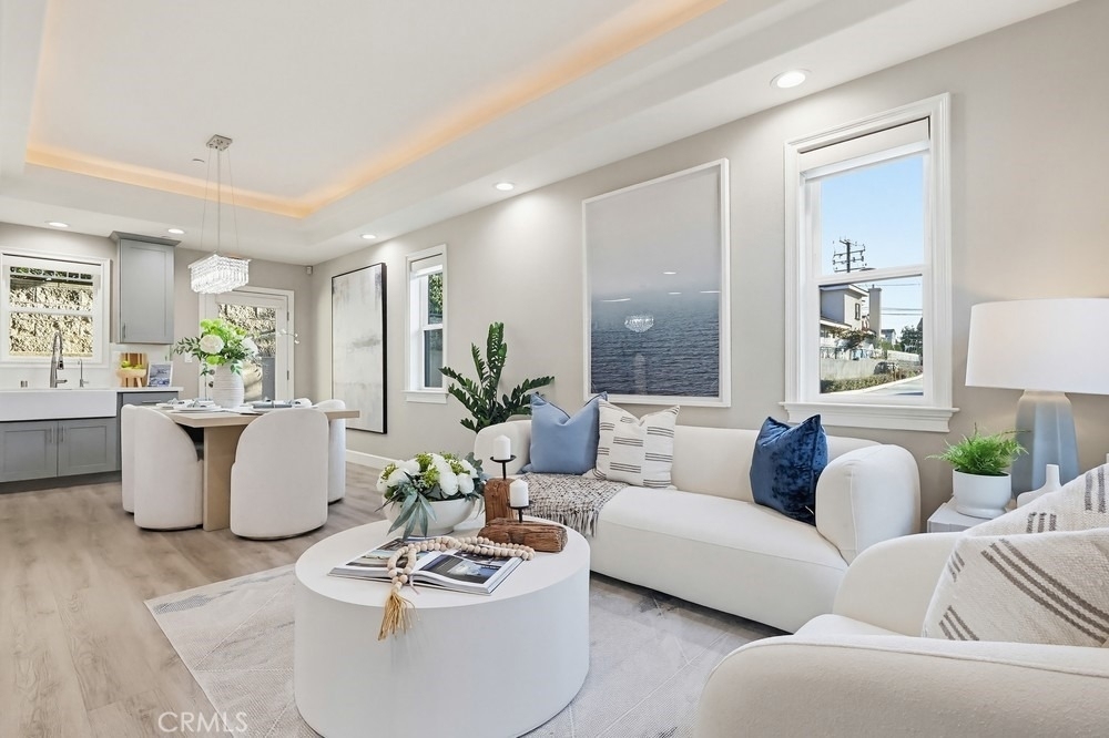 432 S Alhambra Avenue - Photo 2
