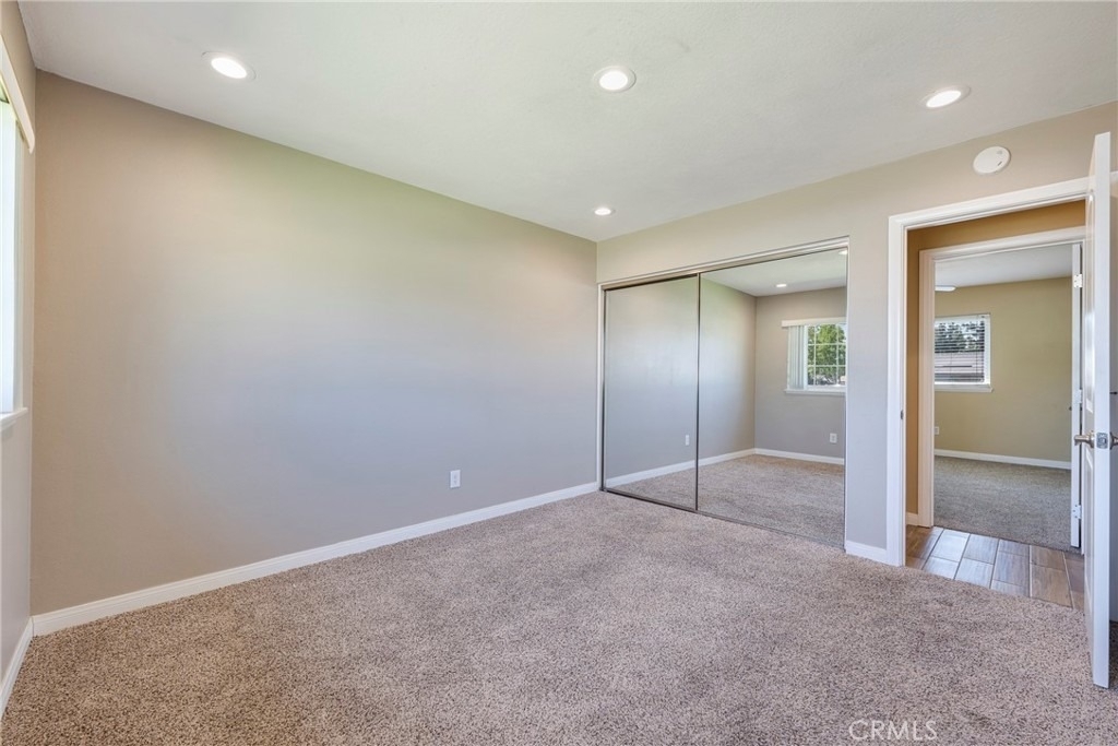 1219 N Van Buren Street - Photo 28