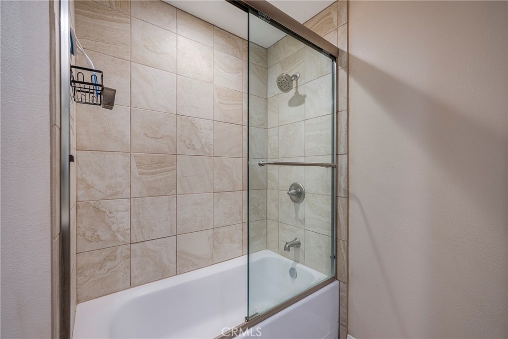 1219 N Van Buren Street - Photo 8