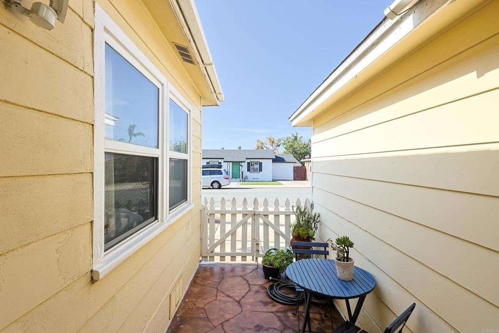 458 Citrus - Photo 4