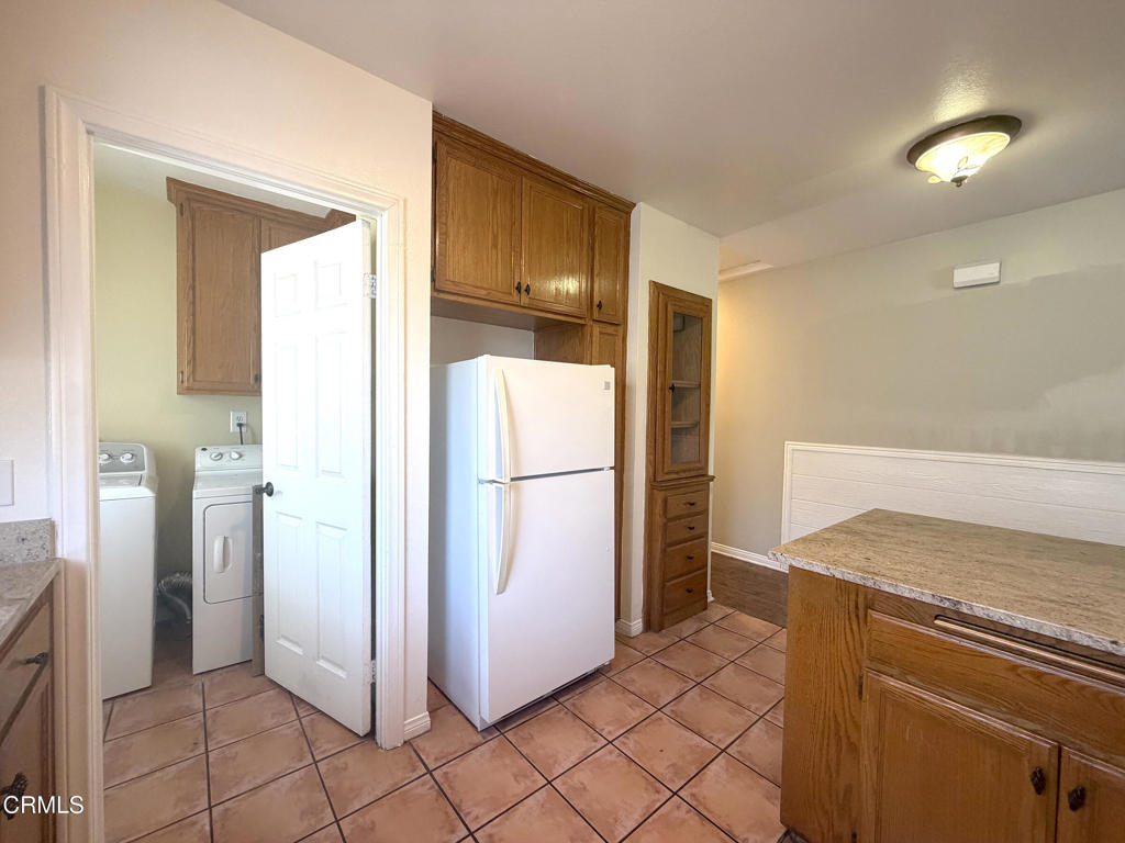 156 S Pacific Avenue - Photo 10