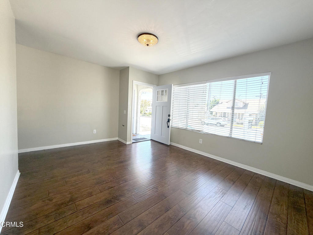 156 S Pacific Avenue - Photo 4