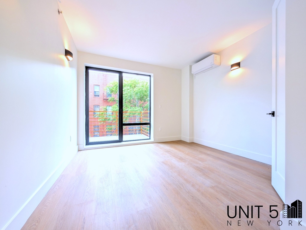 1312 Lincoln Place - Photo 5