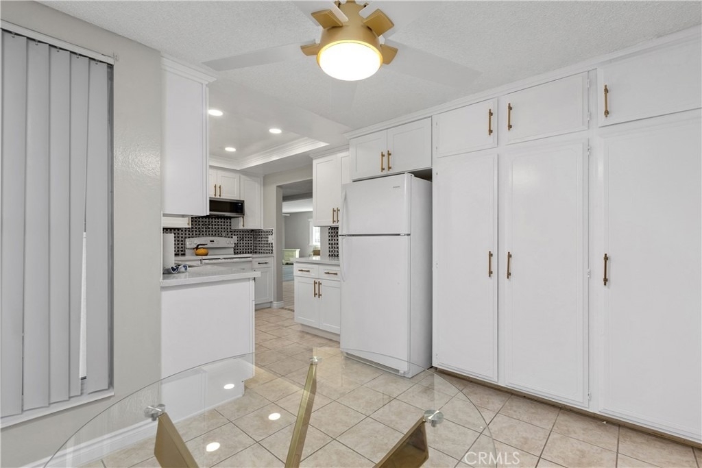 3242 San Amadeo - Photo 8