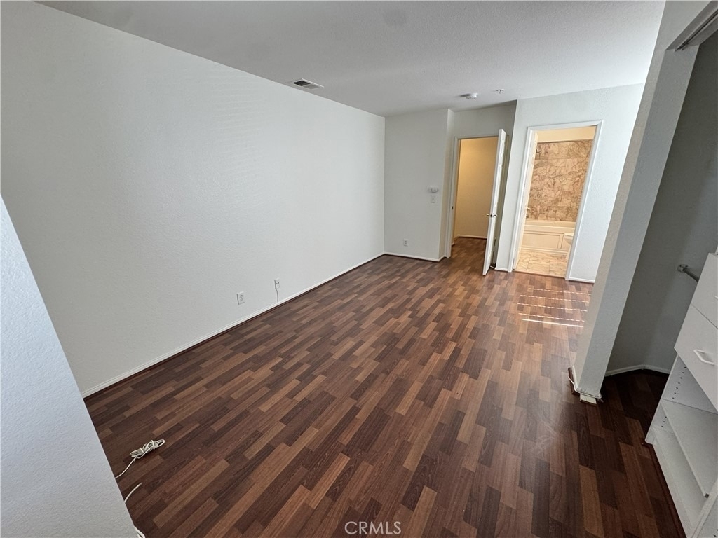 201 Laurel - Photo 18
