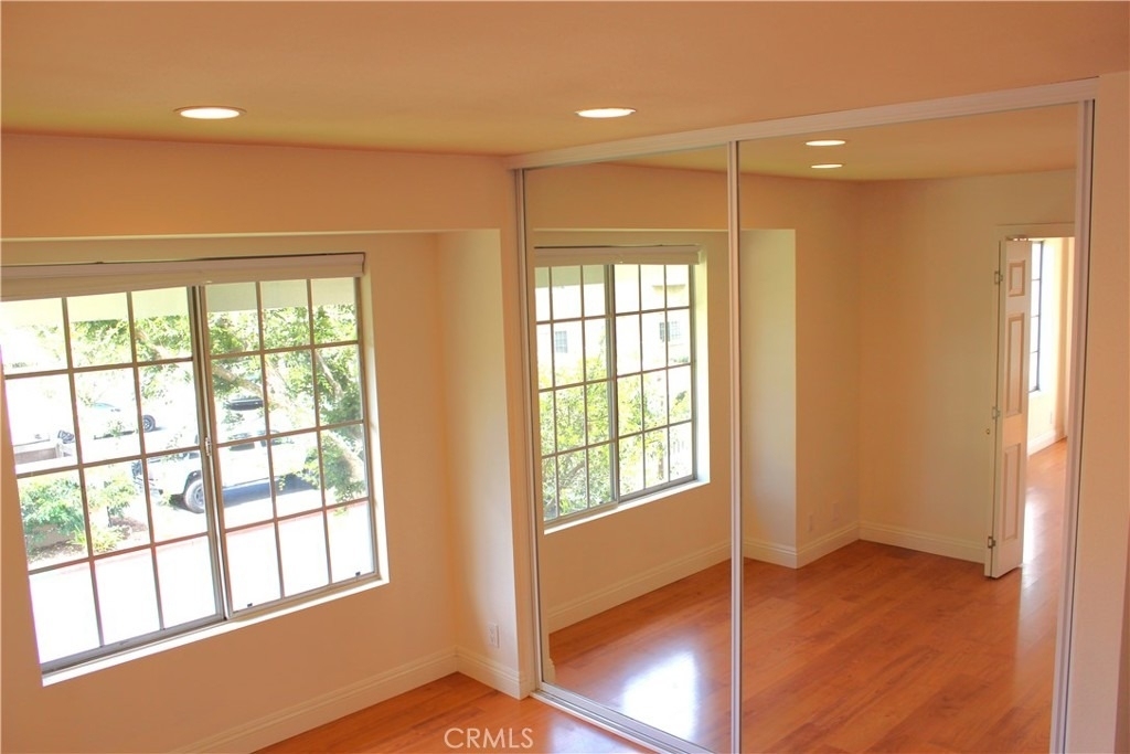 111 Greenfield - Photo 6
