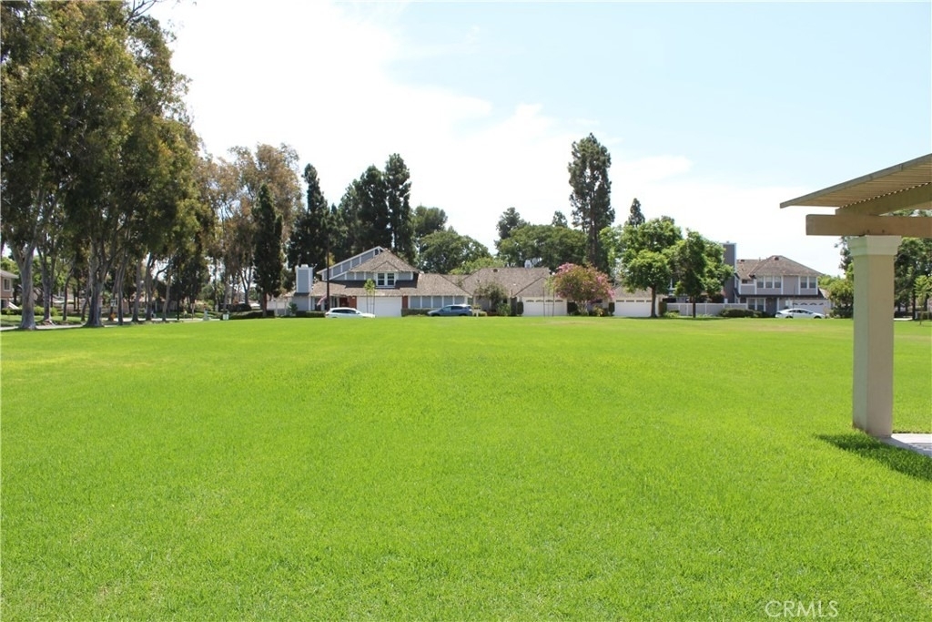 111 Greenfield - Photo 11