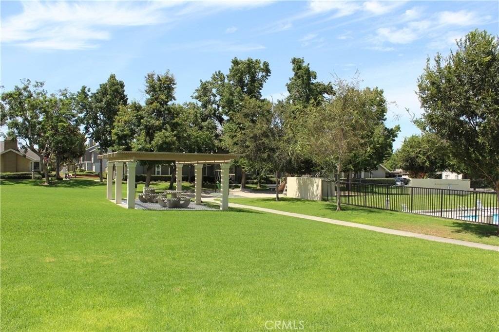 111 Greenfield - Photo 14