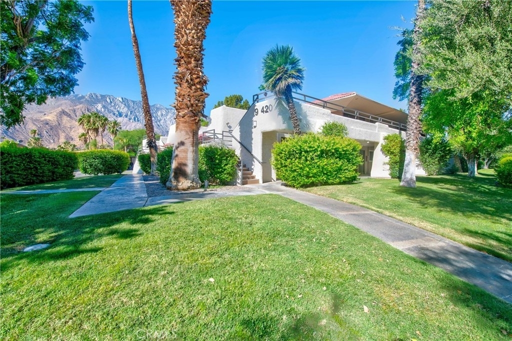 420 N Villa Court - Photo 2