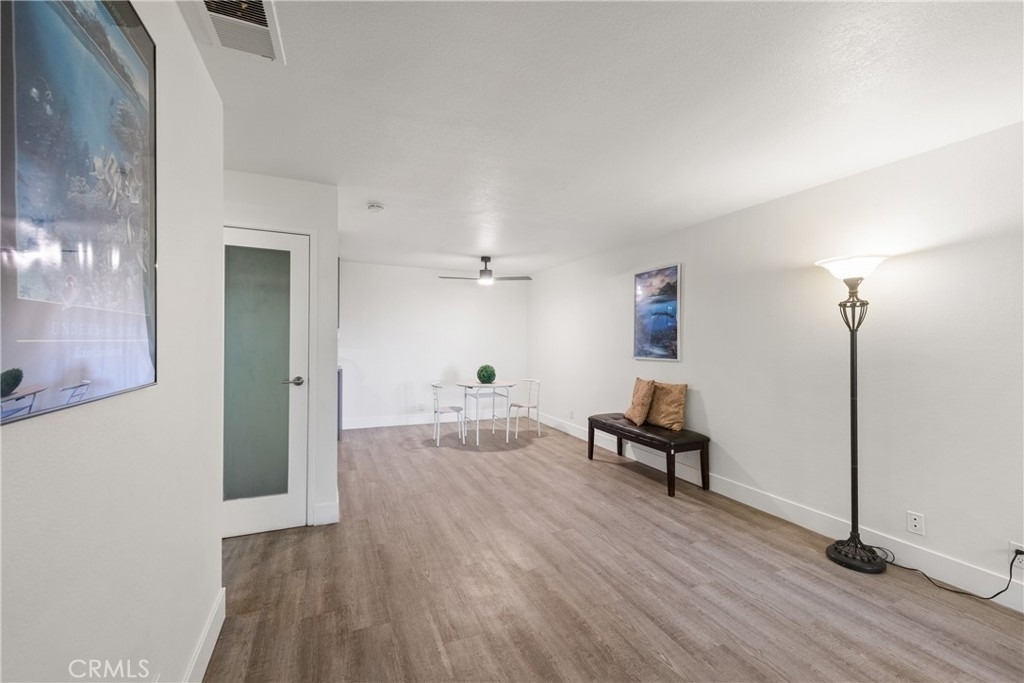 420 N Villa Court - Photo 4