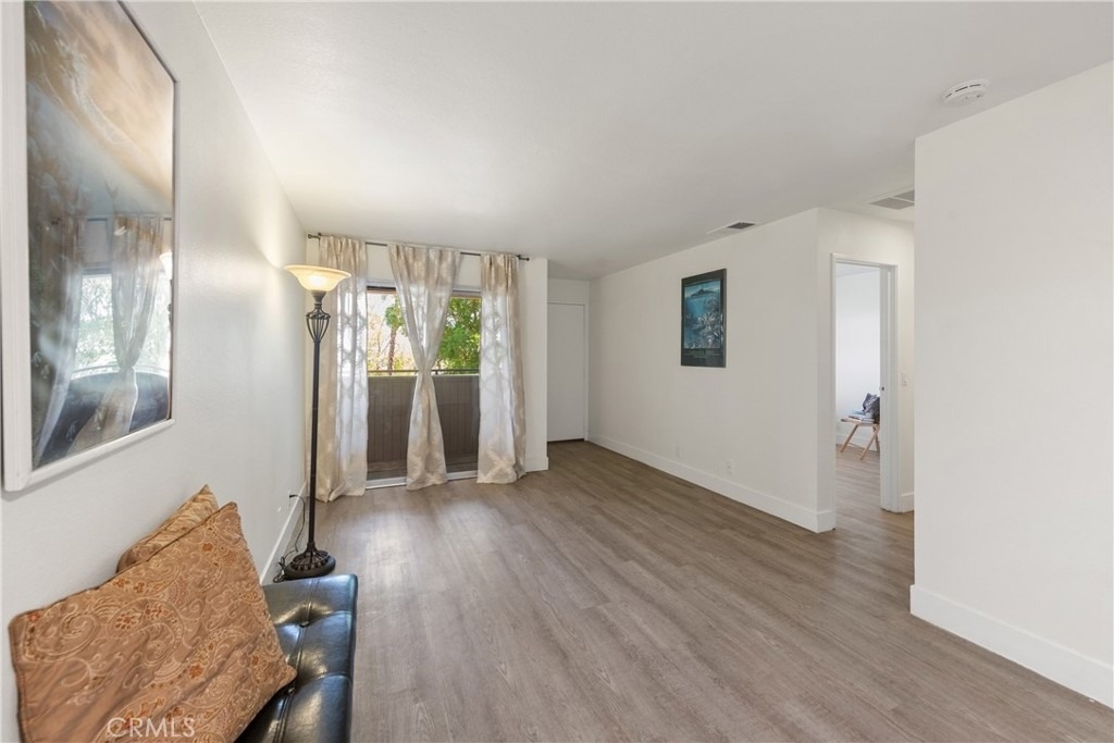 420 N Villa Court - Photo 6