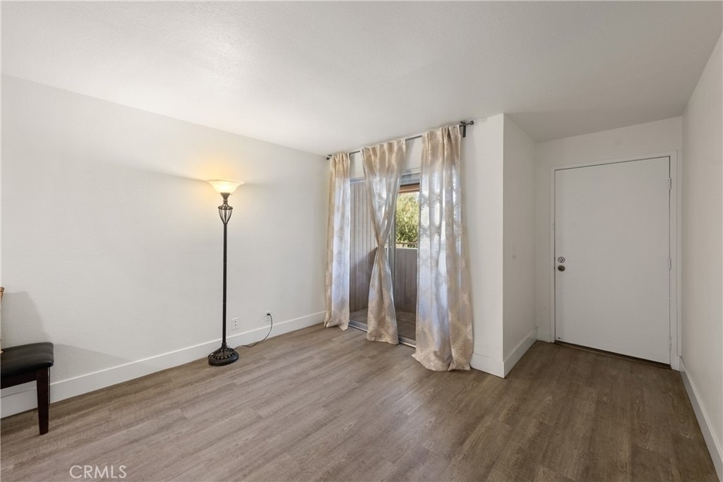 420 N Villa Court - Photo 8
