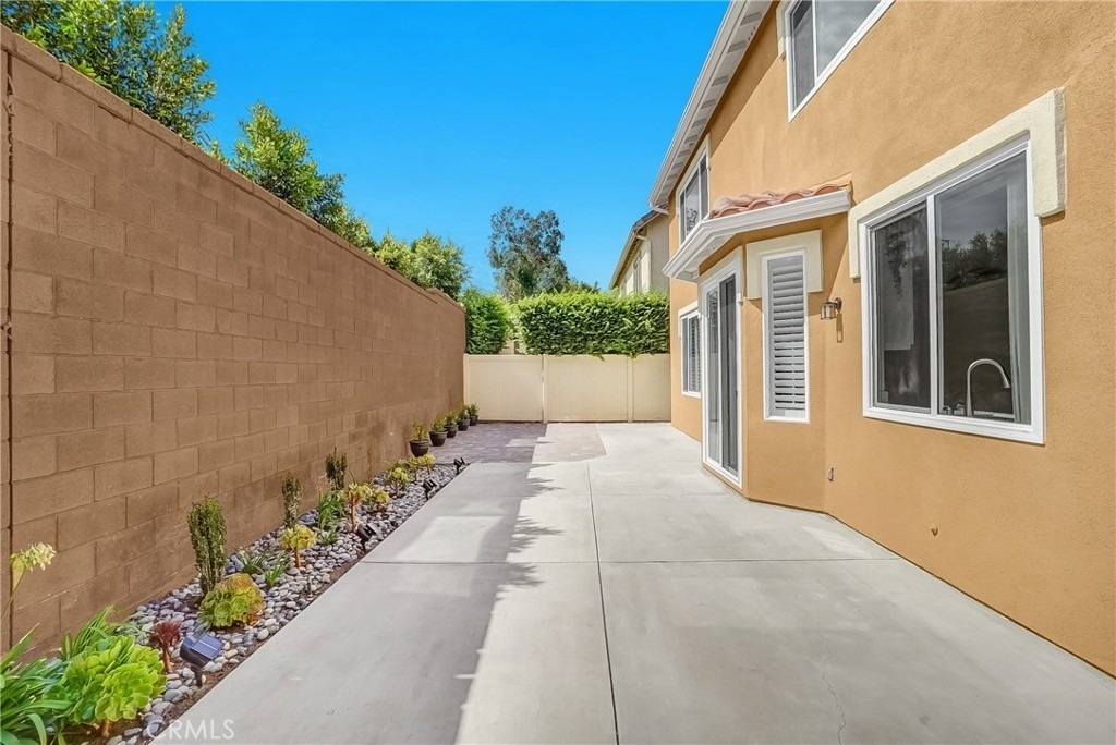 76 Millbrook - Photo 33