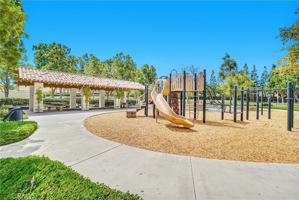 76 Millbrook - Photo 36