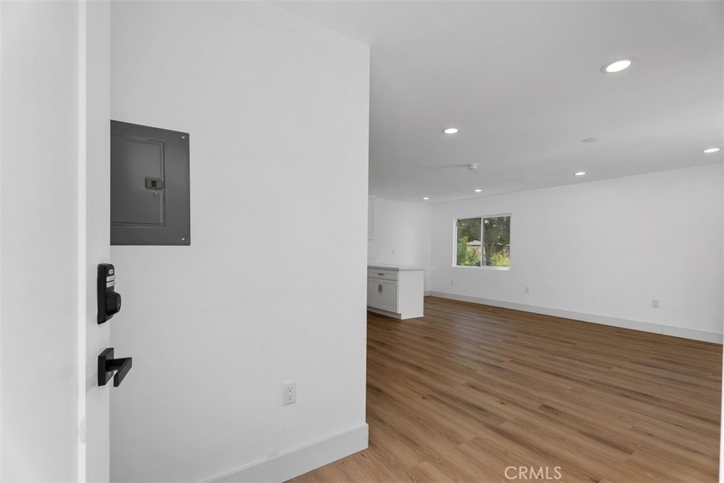 24543 Penfield - Photo 6