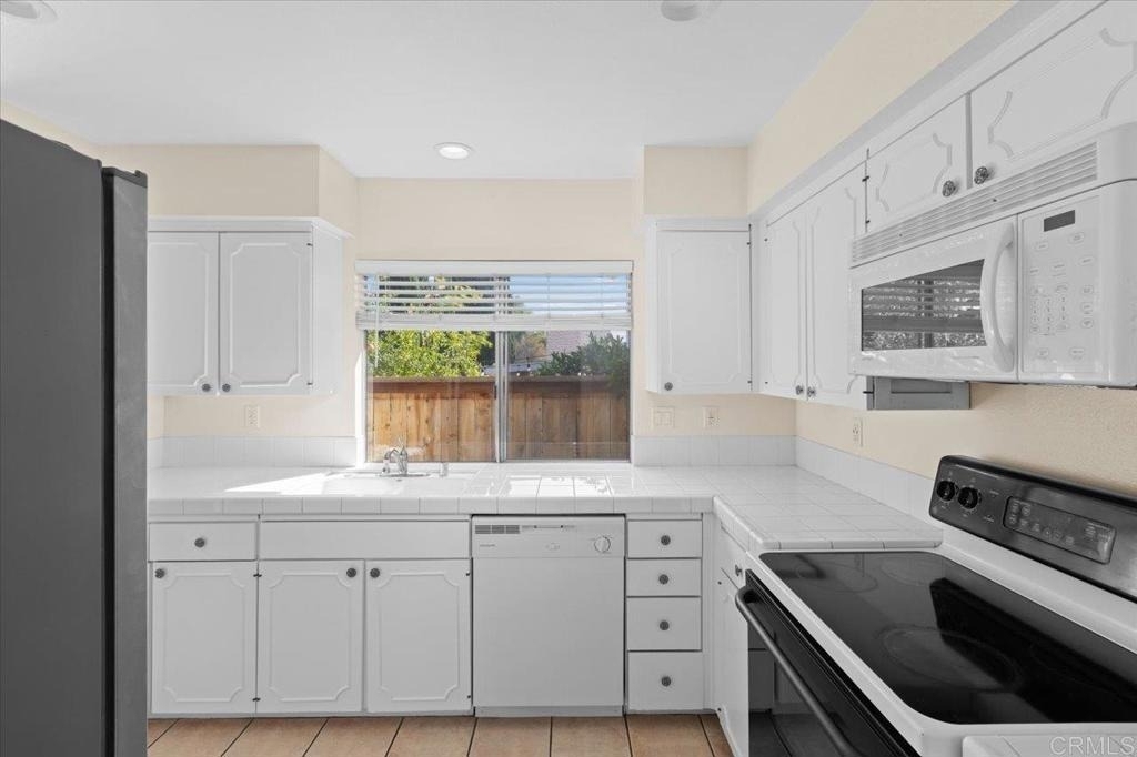 274 Boleroridge Place - Photo 10