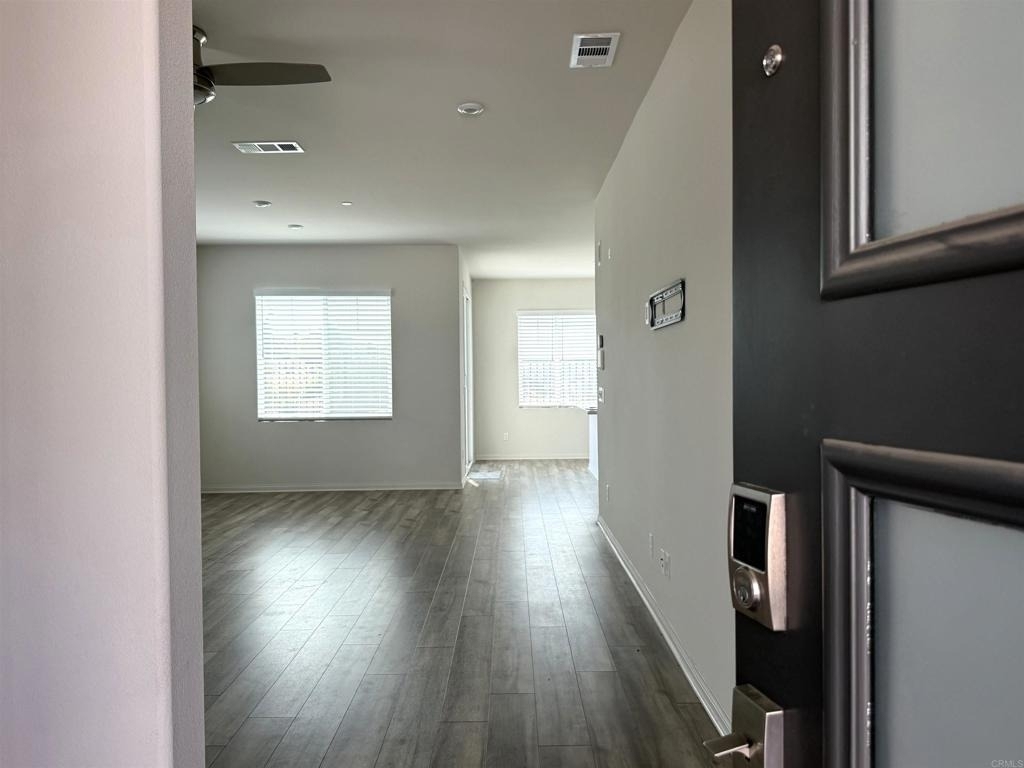 1528 Wingwood Lane - Photo 2