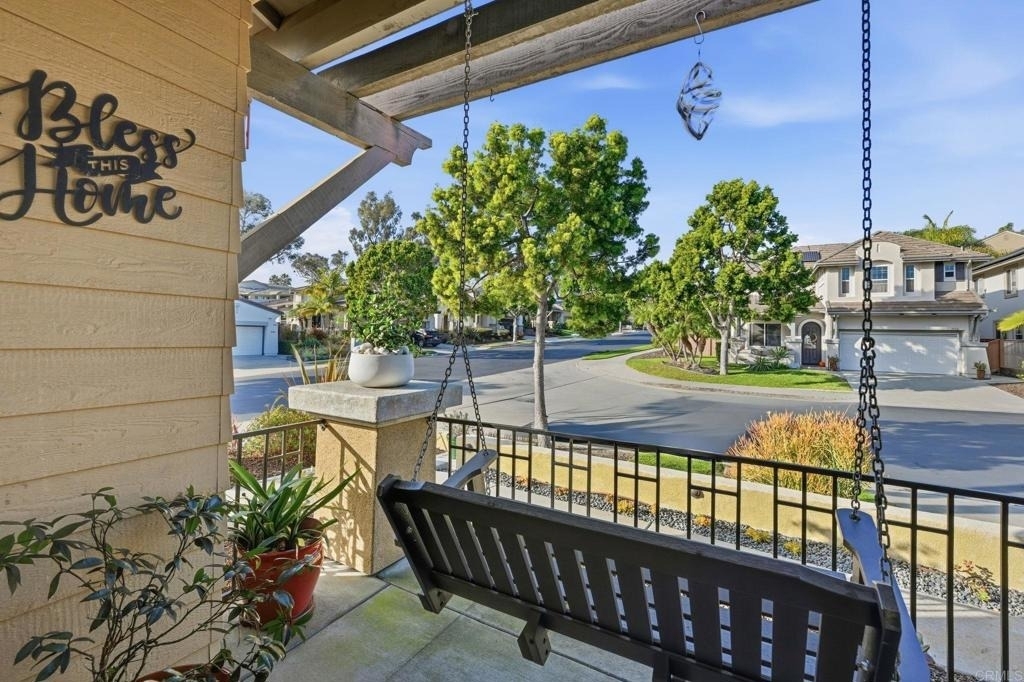 1109 Hampton Ct. - Photo 4
