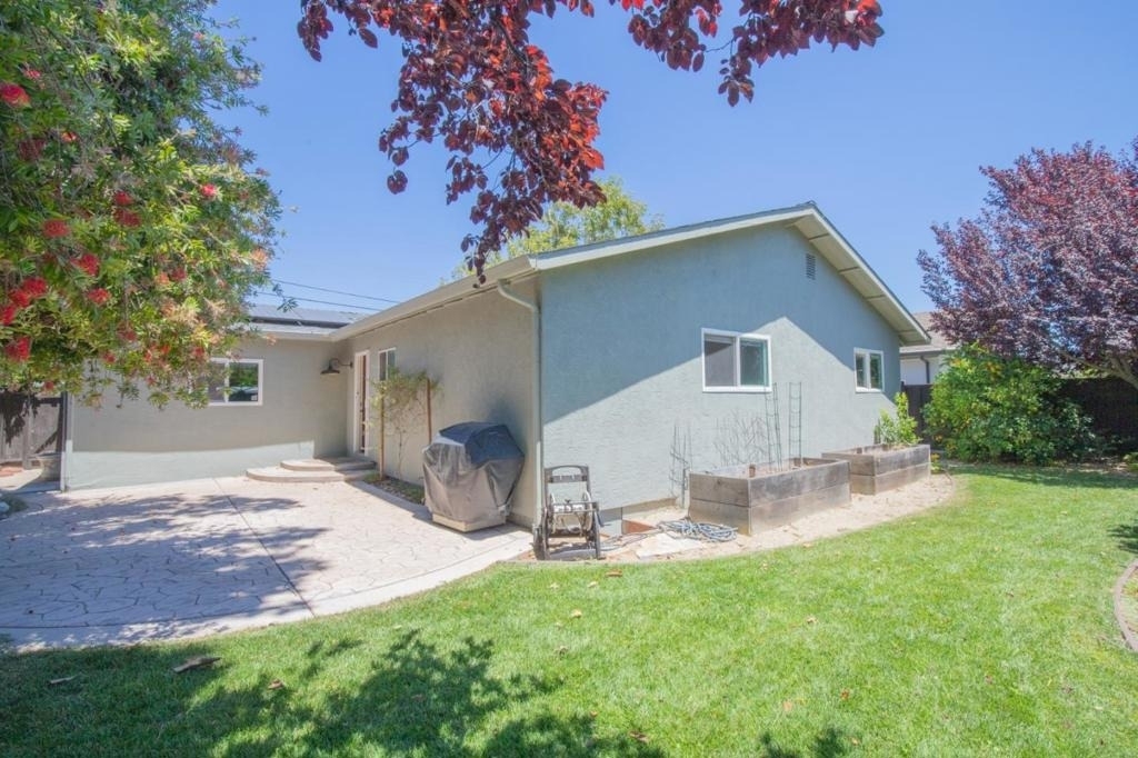6944 Cedar Lane - Photo 2