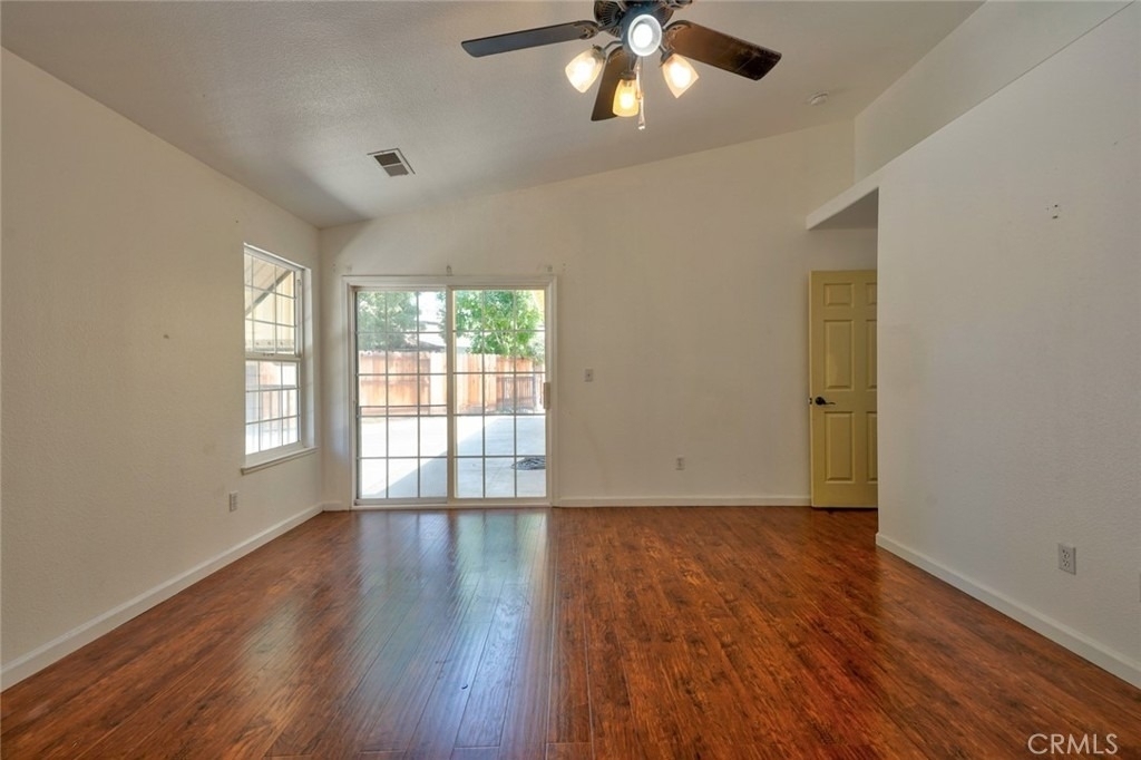 1217 Cathedral Creek Court - Photo 11