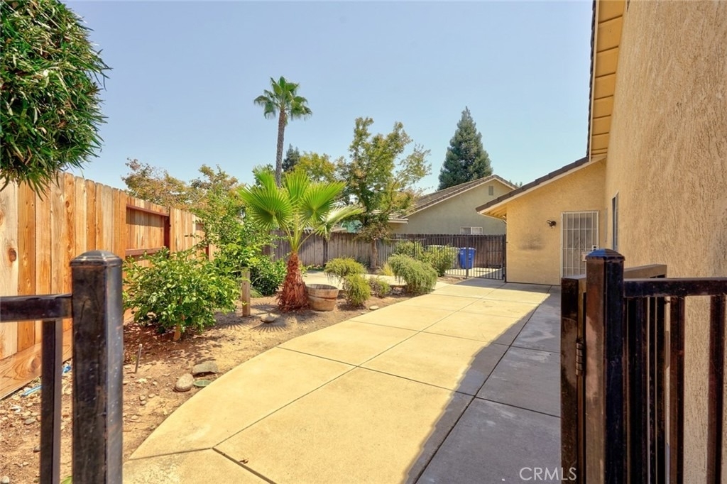 1217 Cathedral Creek Court - Photo 54