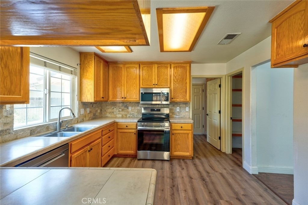 1217 Cathedral Creek Court - Photo 29