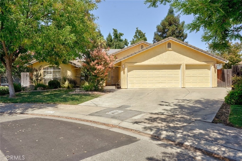 1217 Cathedral Creek Court - Photo 0