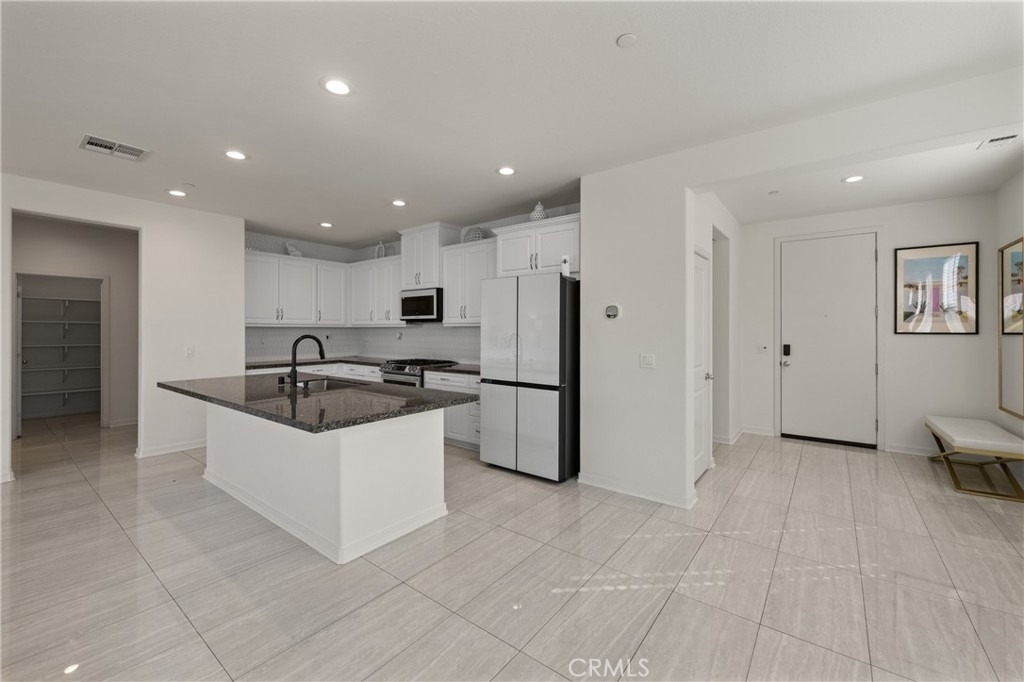 50105 Rocamora Street - Photo 1