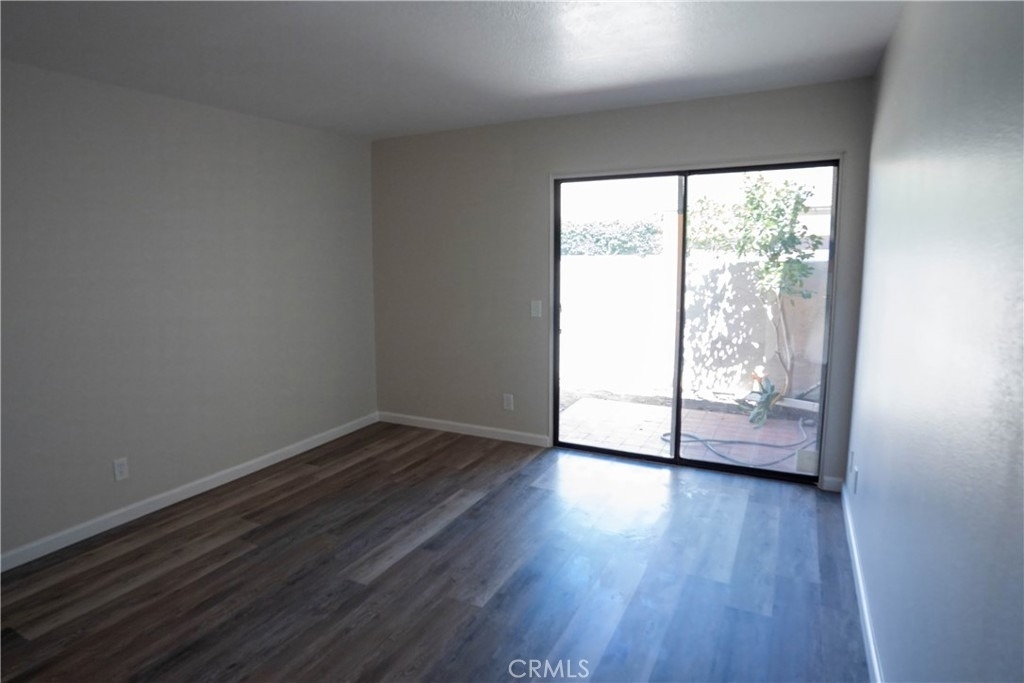2055 Earl Glen - Photo 27
