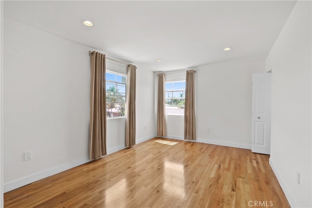 8111 Allengrove Street - Photo 8