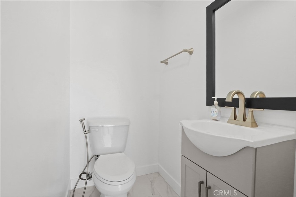 8111 Allengrove Street - Photo 12